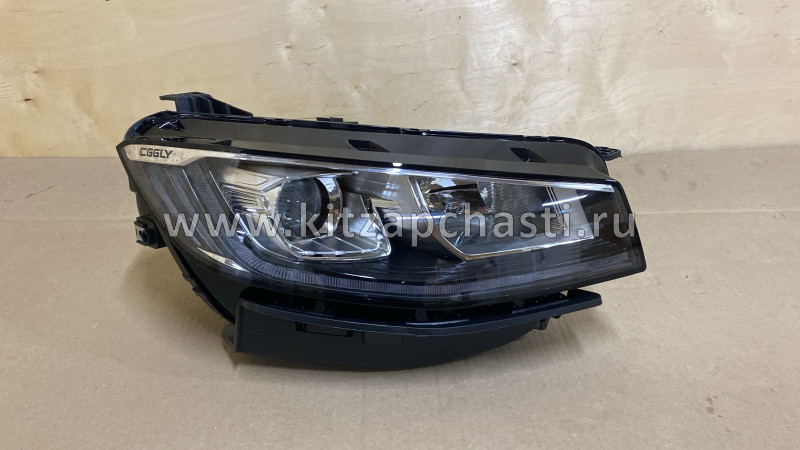 Фара головного света правая галоген  Geely Atlas Pro 7051025400